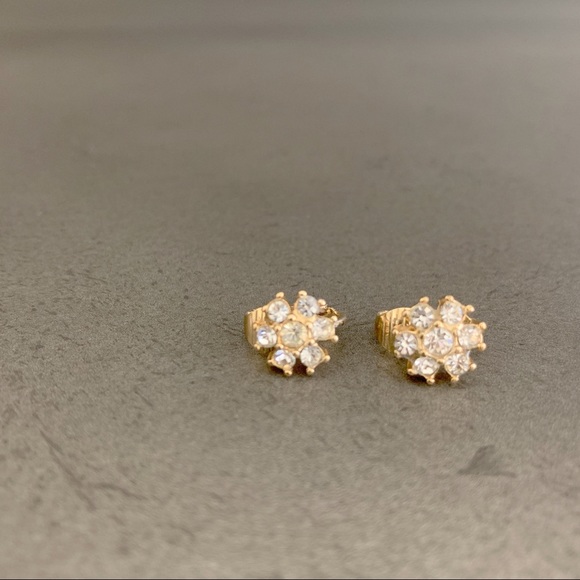 Dior Jewelry - ▪️Christian Dior▪️vintage clip on earrings